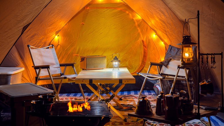 5 High-Tech Camping Accessories That Will Take Your Glamping Trip