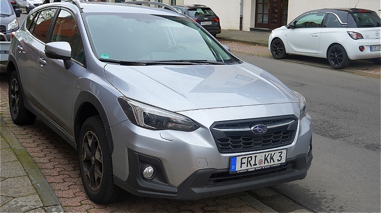 Subaru Crosstrek 2017 parked