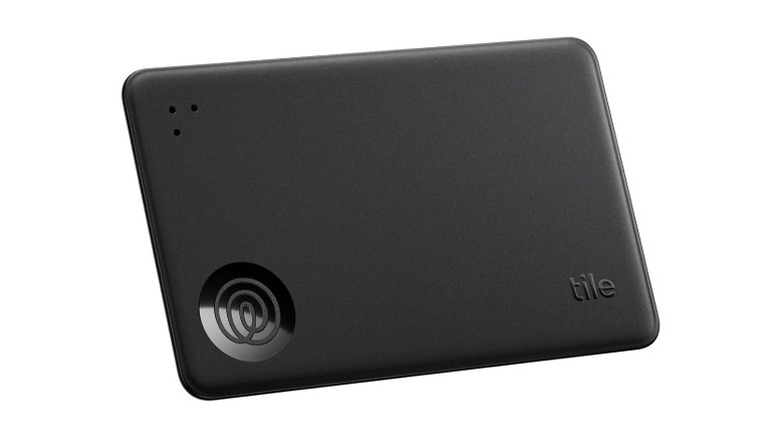 Black Tile Slim tracker that looks like a card