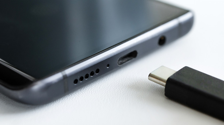 USB-C cable with smartphone