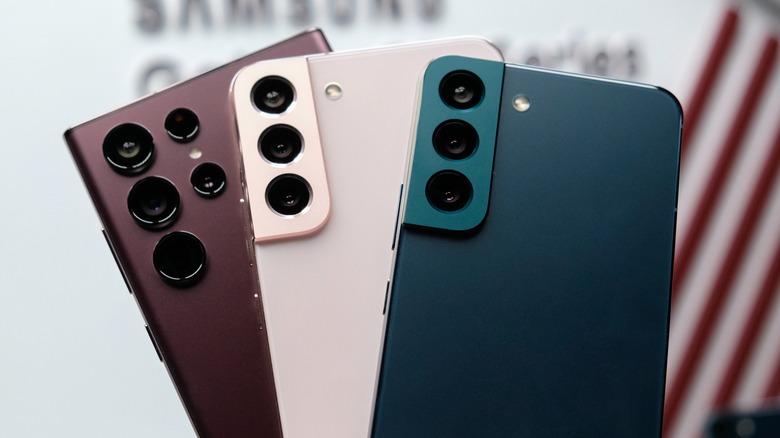 Samsung phones of different colors