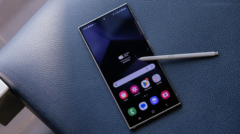 S24 Ultra and pen on table