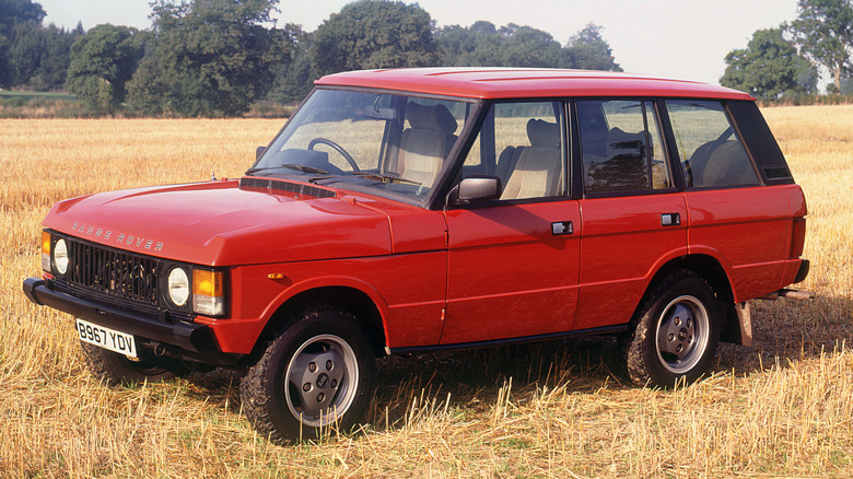 1985 Range Rover in a field
