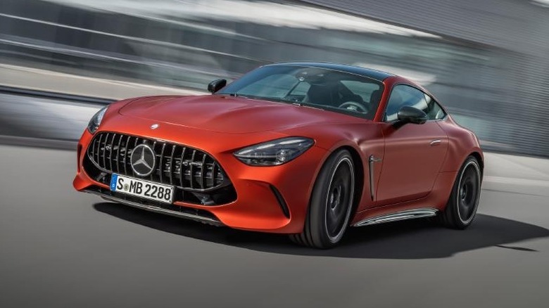 Mercedes-AMG GT 63 S E Performance driving at speed