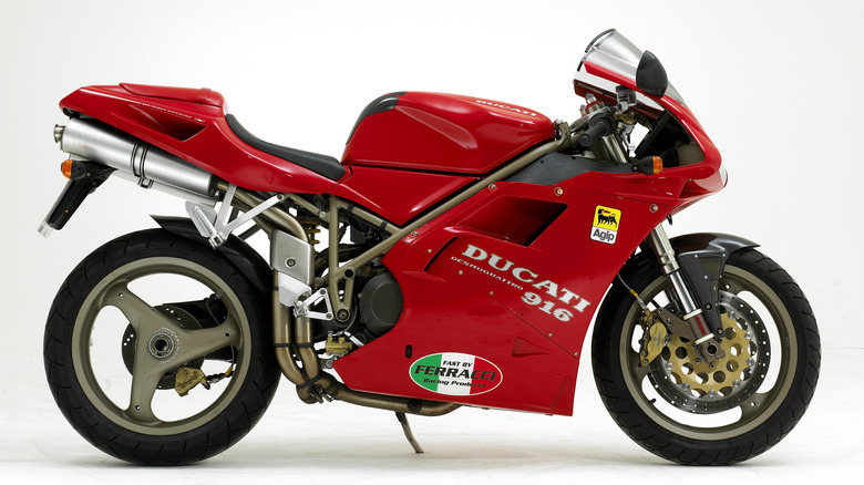 Ducati 916