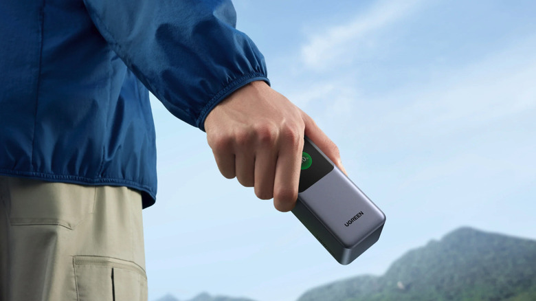 Man holding Nexode Power Bank