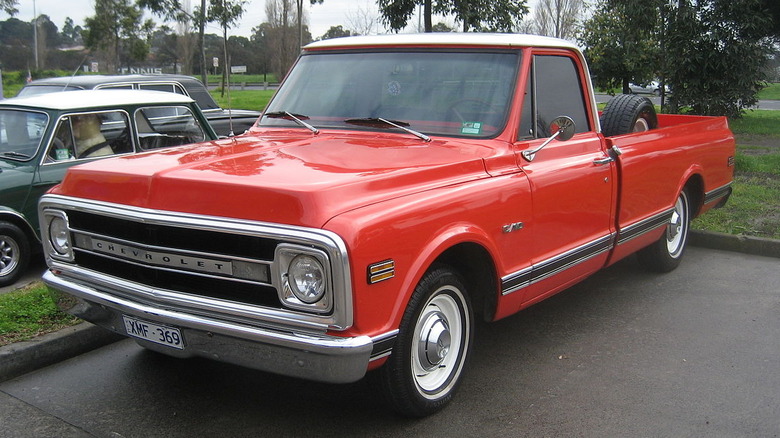 1970 Chevy C10 front 3/4