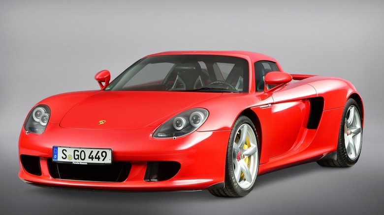 Red Porsche Carrera GT front 3/4 view
