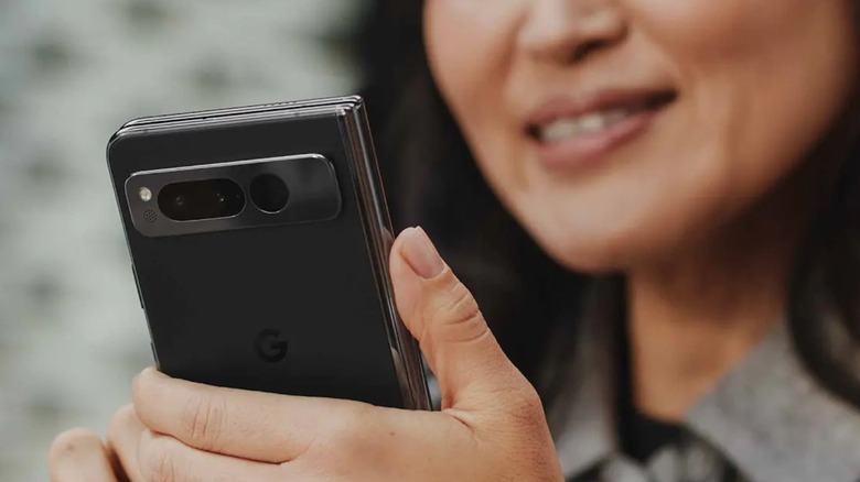 woman using google pixel