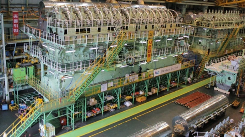 A photo of the B&W 12G95ME-C10.5-LGIM being built