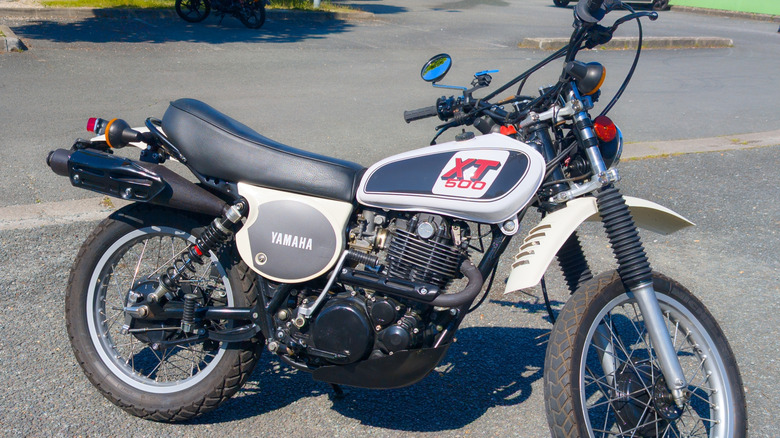 yamaha xt 500 old vintage ancient motorbike logo brand and text sign