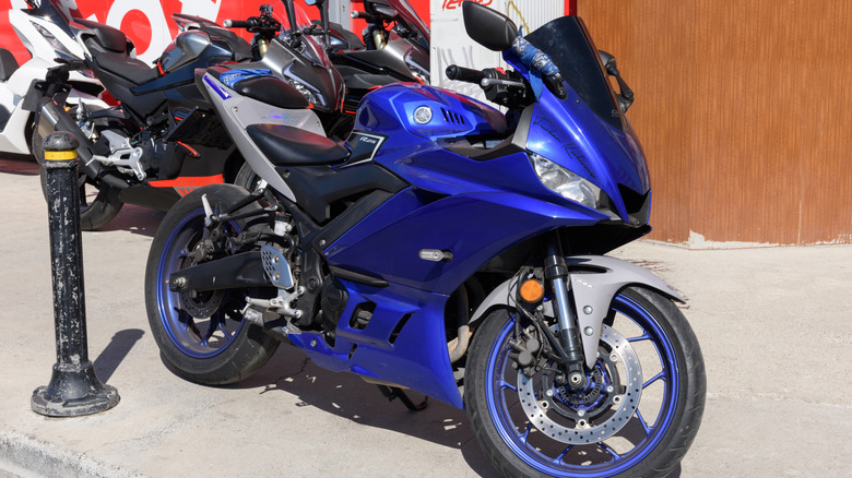 Yamaha YZF R 25 on the Kadikoy street.