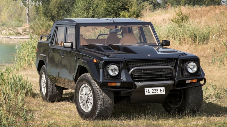 Lamborghini LM002