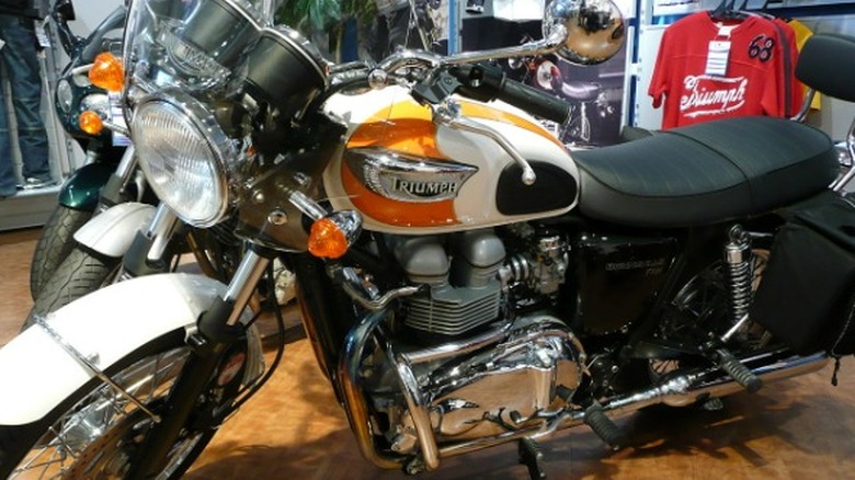 Triumph Bonneville T100