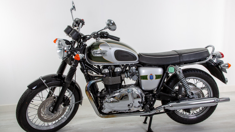 Bonneville T100 parked showroom