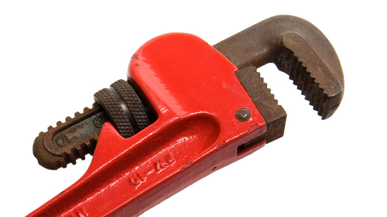 red pipe wrench
