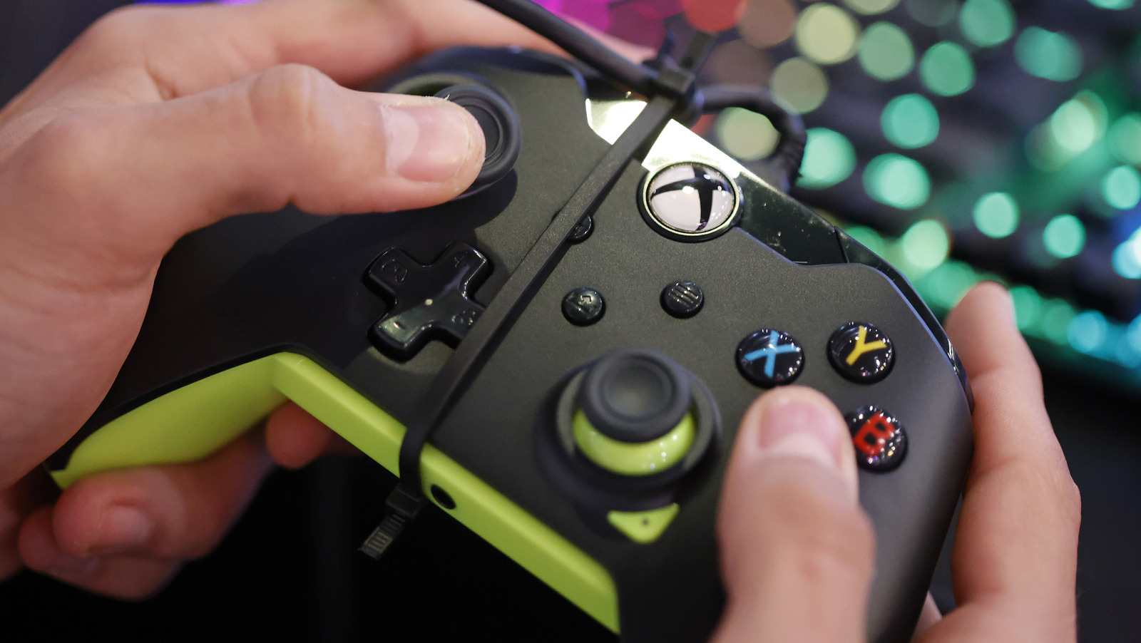 5 Of The Strangest Xbox Controllers We’ve Ever Seen – SlashGear