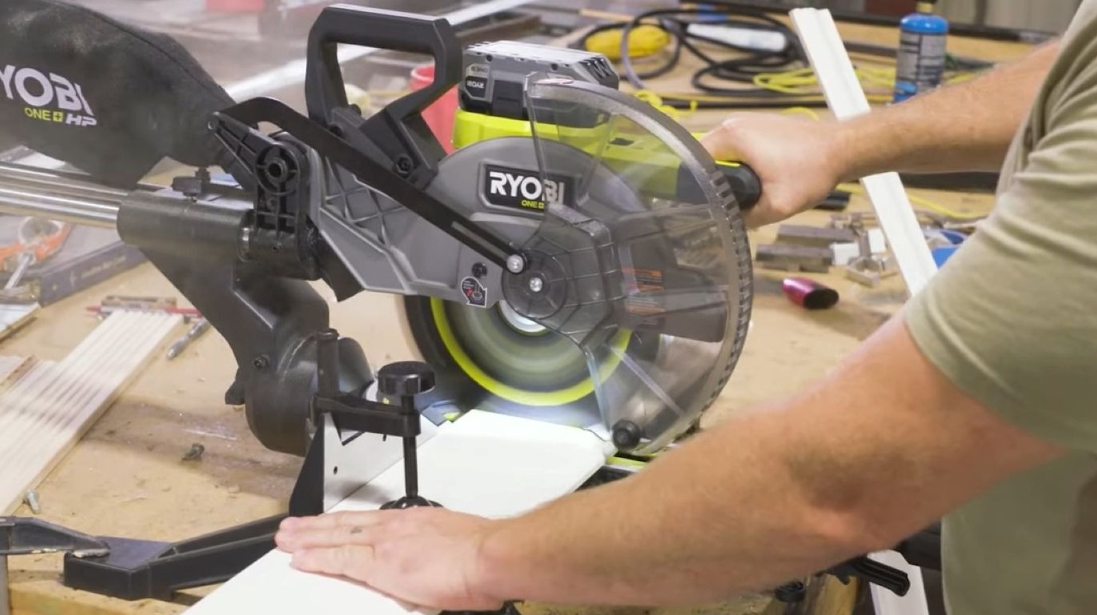 5 Of The Worst (And Most Dangerous) Ways To Use A Miter Saw