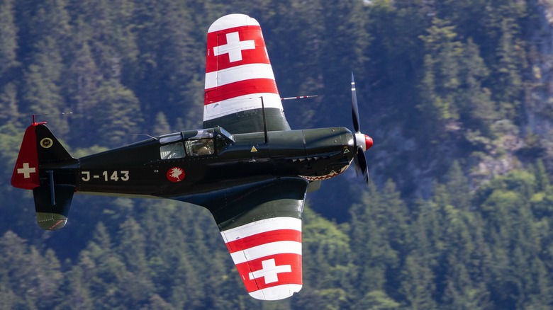 Morane-Saulnier M.S. 406 in banking right turn