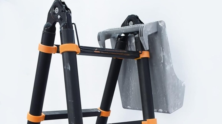 A paint tray on ladder