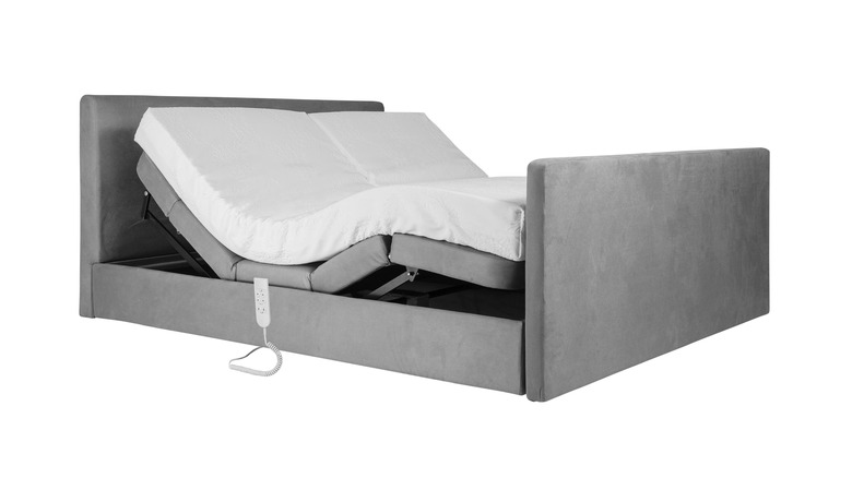 Adjustable bed