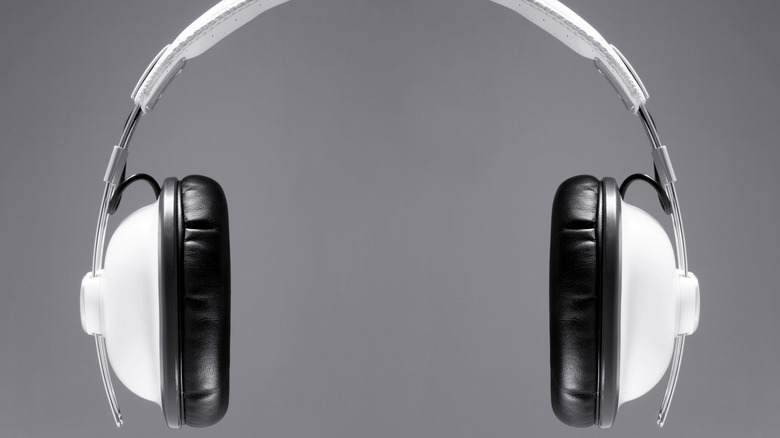 A set of older headphones