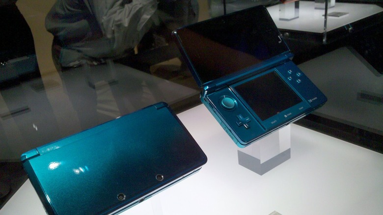Nintedo 3DS on display