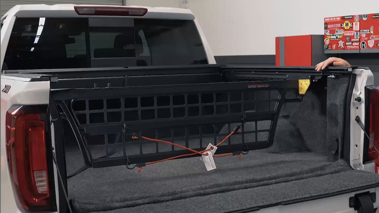 Cargo manager in truck