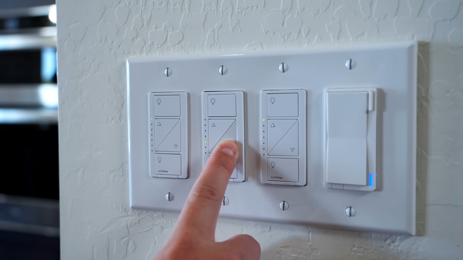 5 Reasons Why A Wireless Smart Switch Is Useful For Your Home