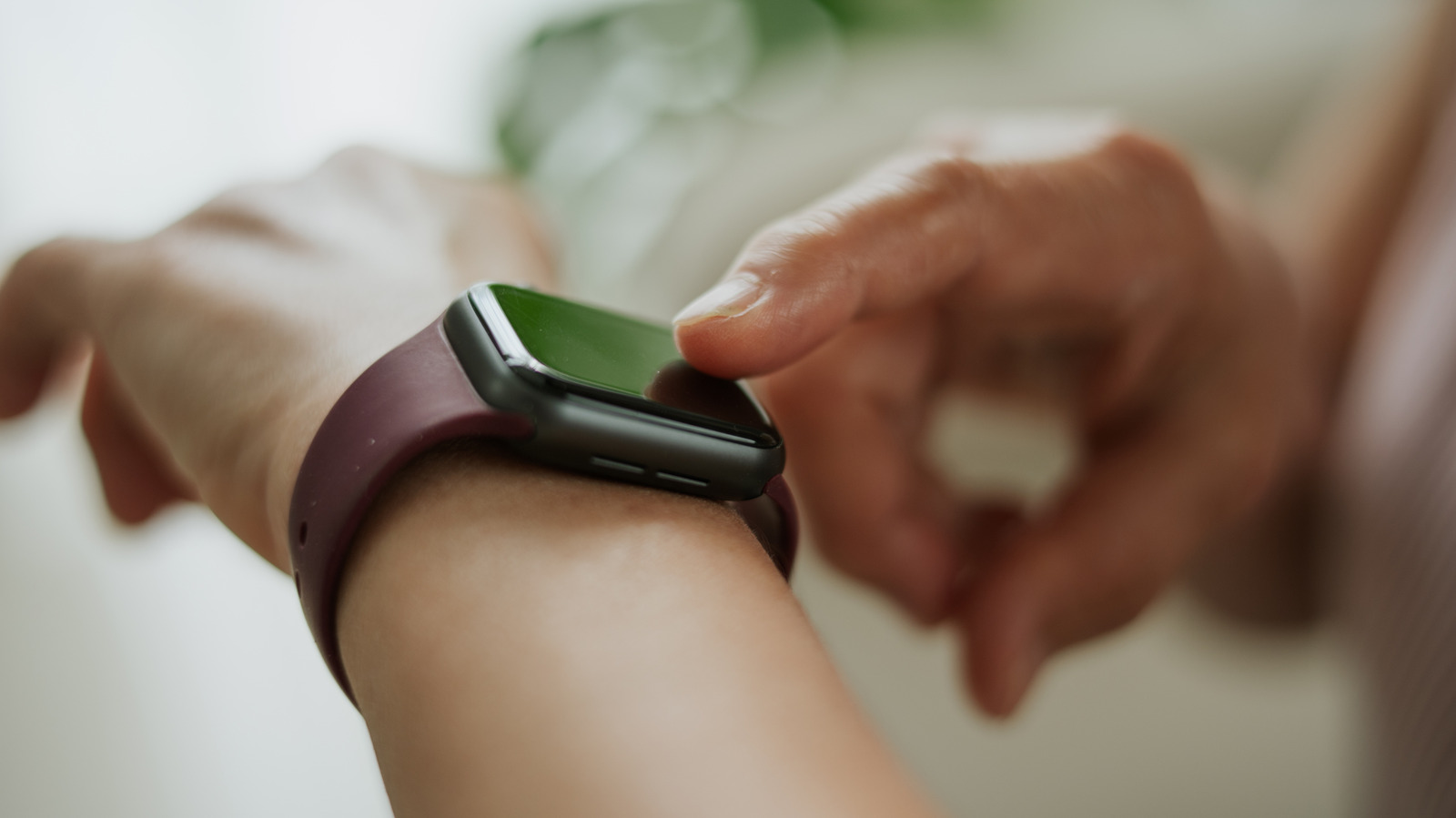 5 Reasons Why Someone Might Not Want To Wear A Smartwatch