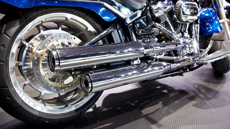 Motorcycle exhaust