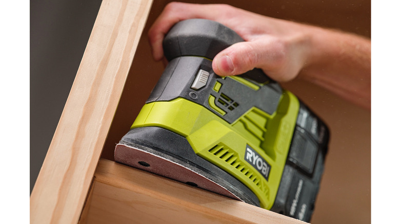 Ryobi 18V One+ Corner Cat Sander