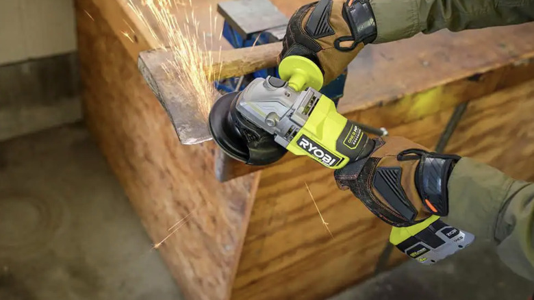 angle grinder sharpening axe