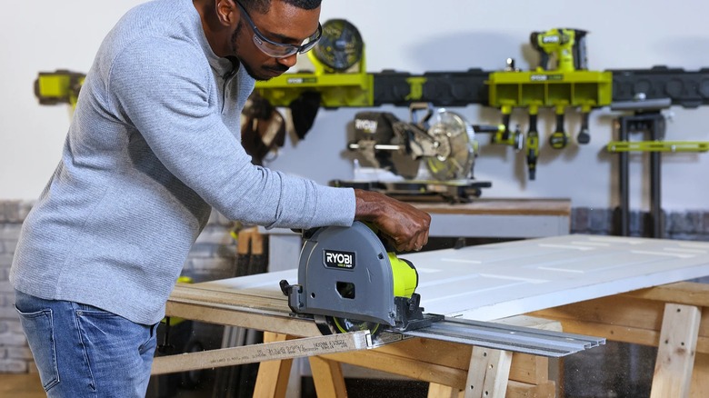 18V One+ HP 6-½-inch Track Saw in use