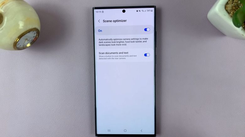 Scene optimizer setting on a Samsung Galaxy S22 Ultra
