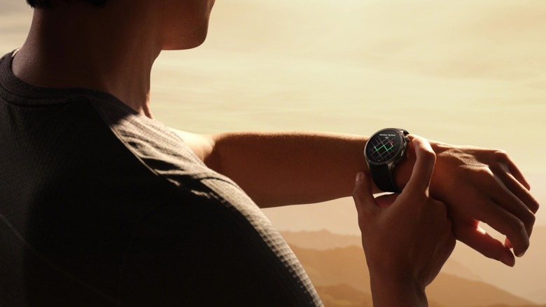 A person using their OnePlus Watch 3