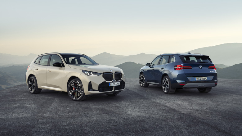 Two 2025 BMW X3s parked side by side