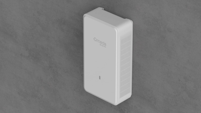 Omada device mounted on wall