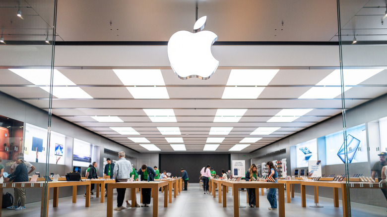 The storefront of an Apple store