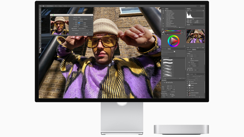 The 2023 Mac Mini with an Apple display.