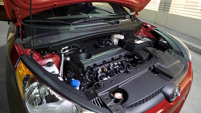 The engine bay of a 2010 Hyundai Tucson