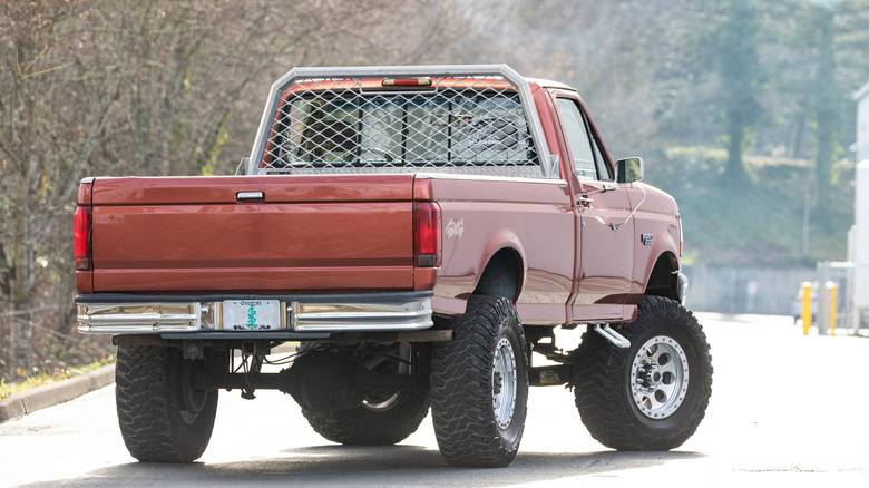 1994 Ford F-250 on 37-inch tires, rear-view