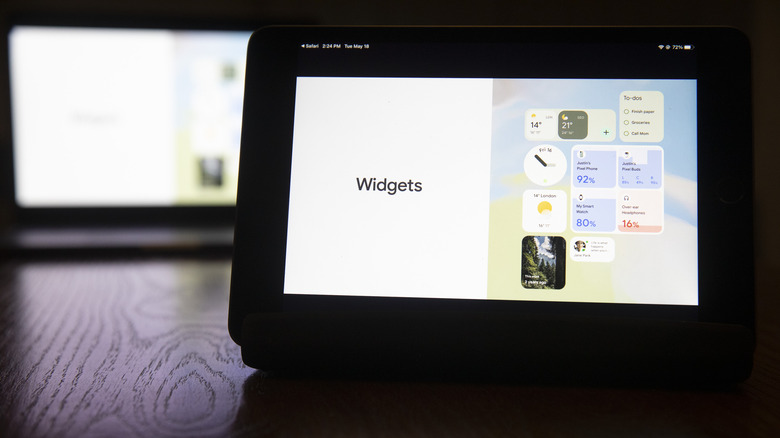 A Small Android Display showcasing widgets