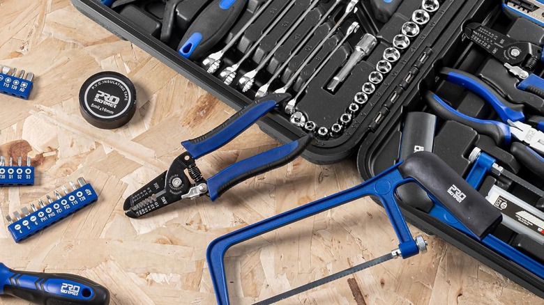 Prostormer tool kit contents