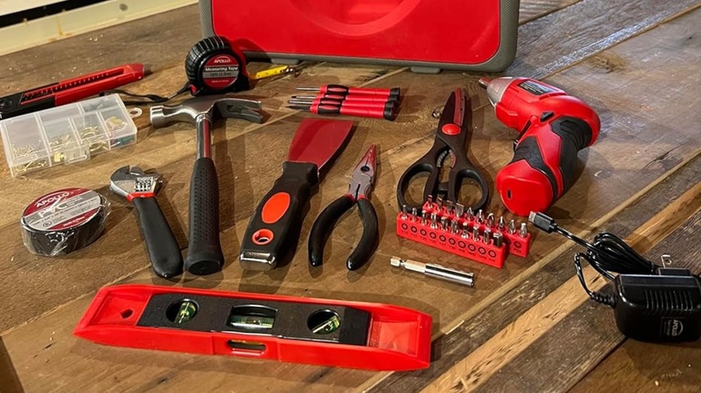 Apollo tool kit contents