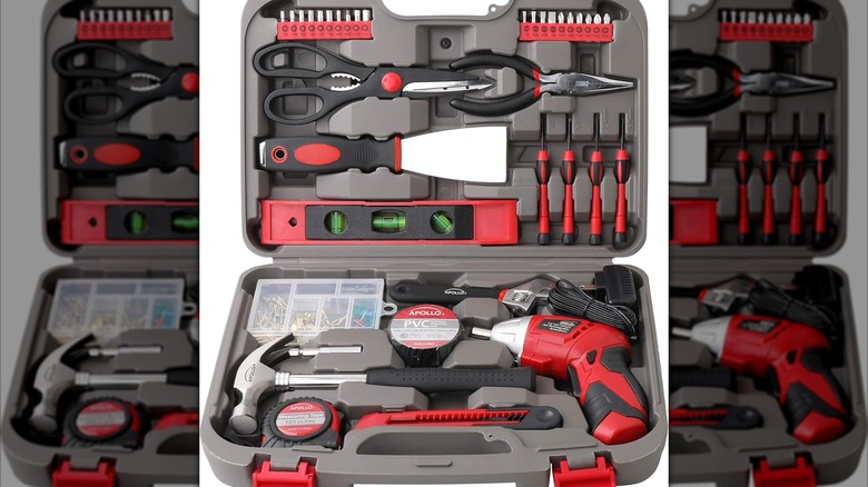 Apollo 135-piece tool kit
