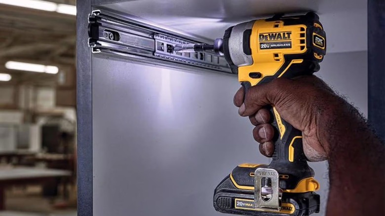 Atomic 20V Max ¼-inch Impact Driver