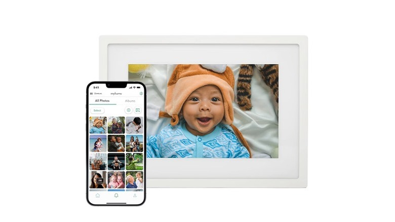 Smartphone and a digital photo frame with a baby's picture