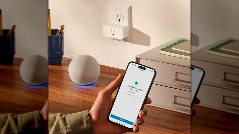 Amazon Smart Plug being set up