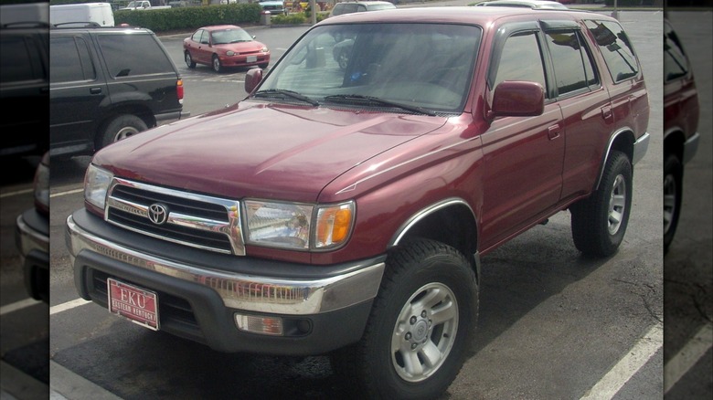 1999-2000 Toyota 4Runner photographed in Richmond, Kenutcky, USA